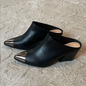 NWOT Modern Rush Paulina Black Mules with Silver Toe Cap